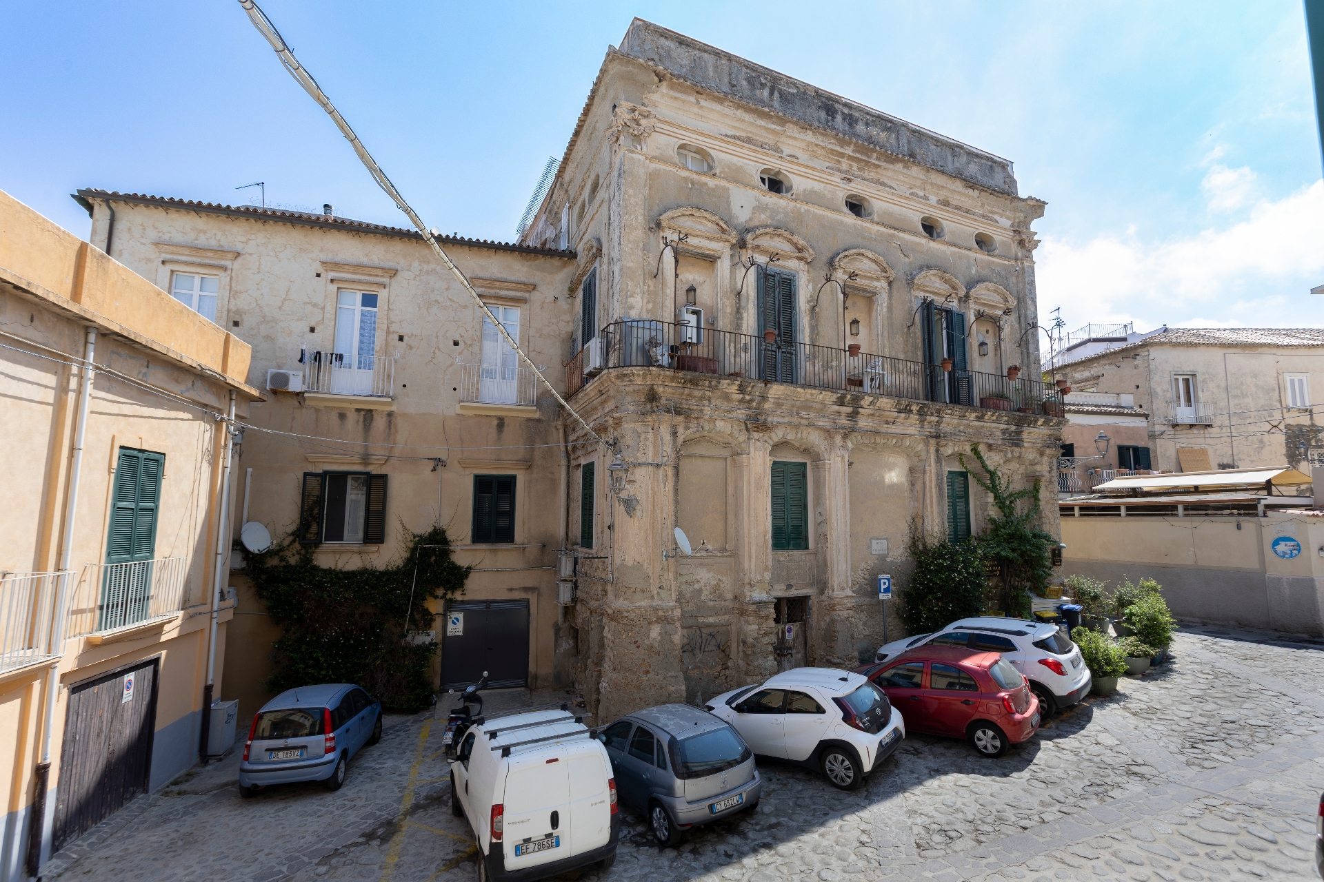 Suite Smeraldo - affaccio sul palazzo storico del centro di Tropea
